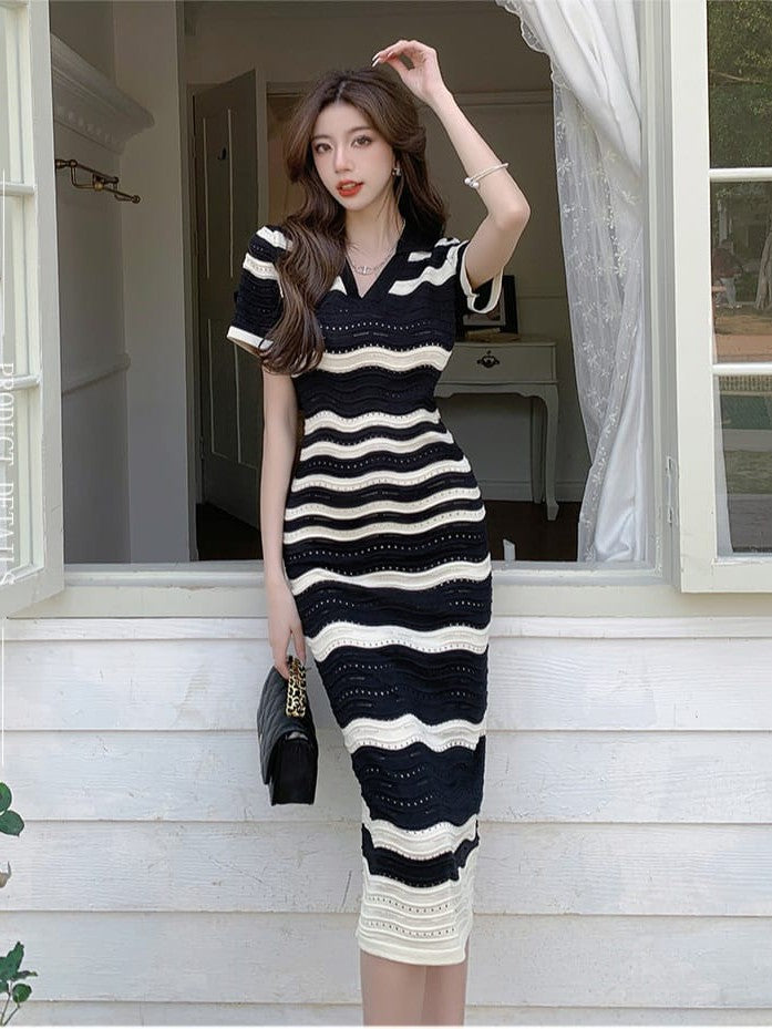 Beautifully Finished Dress in a Timeless Design