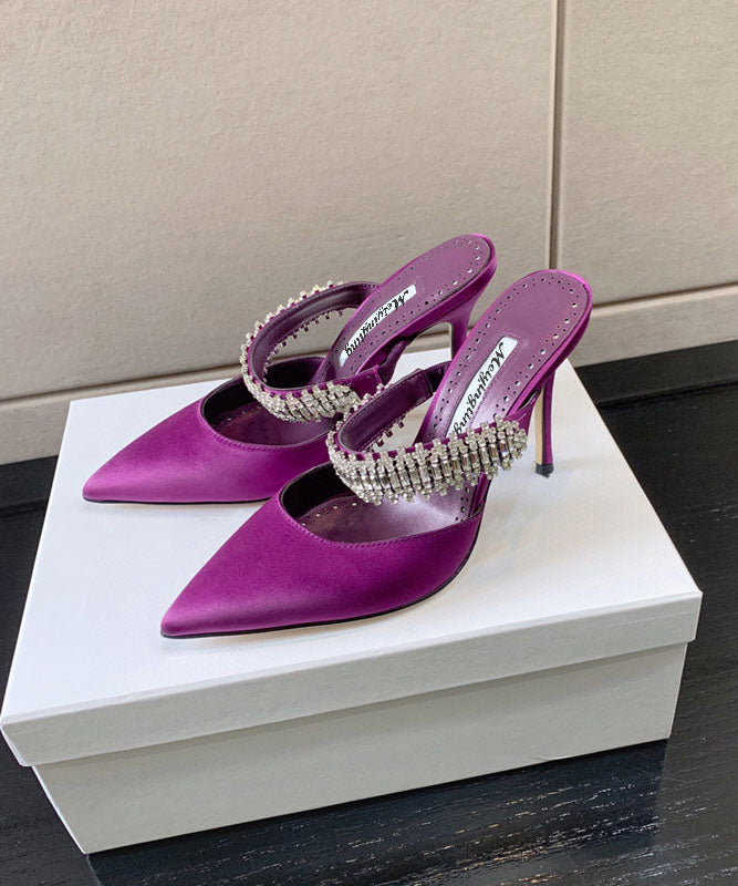 Effortlessly Elegant Sandals with a Timeless Design