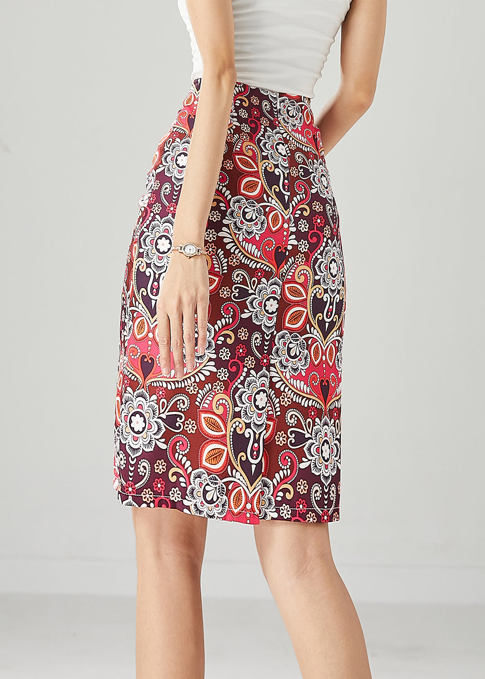Sophisticated Garment with a Clean Classic Look