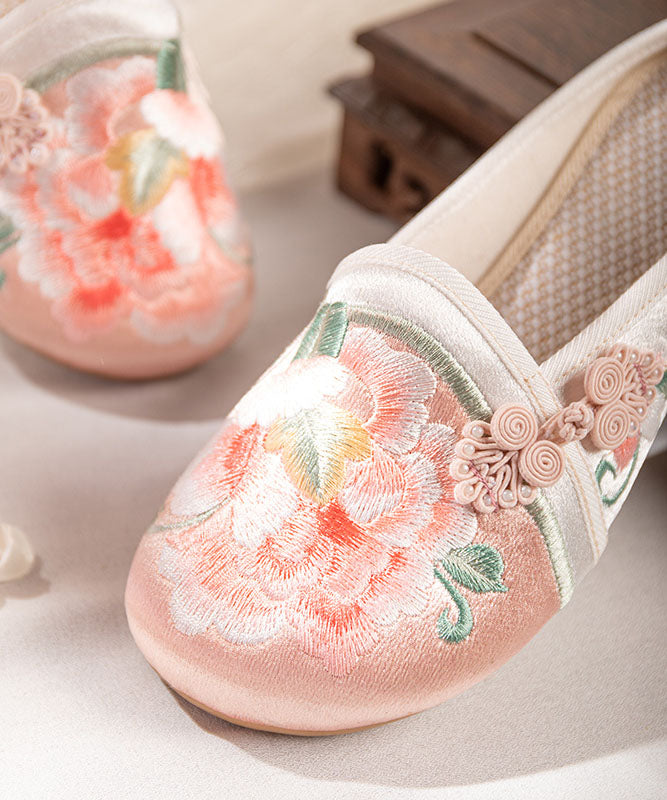 A Vintage Style Sandals with Delicate Timeless Details