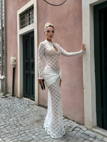 Effortlessly Elegant Dress with a Timeless Design