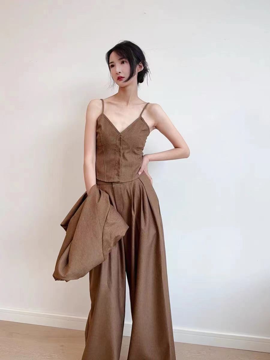 Beautifully Balanced Top with Timeless Character