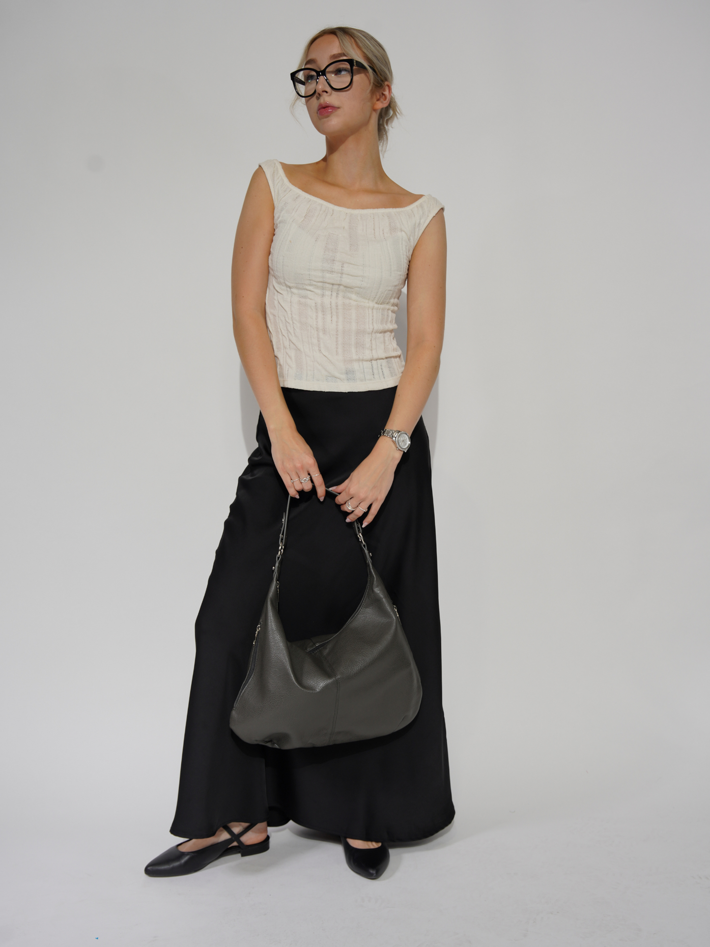 Effortlessly Elegant Bag with a Timeless Design