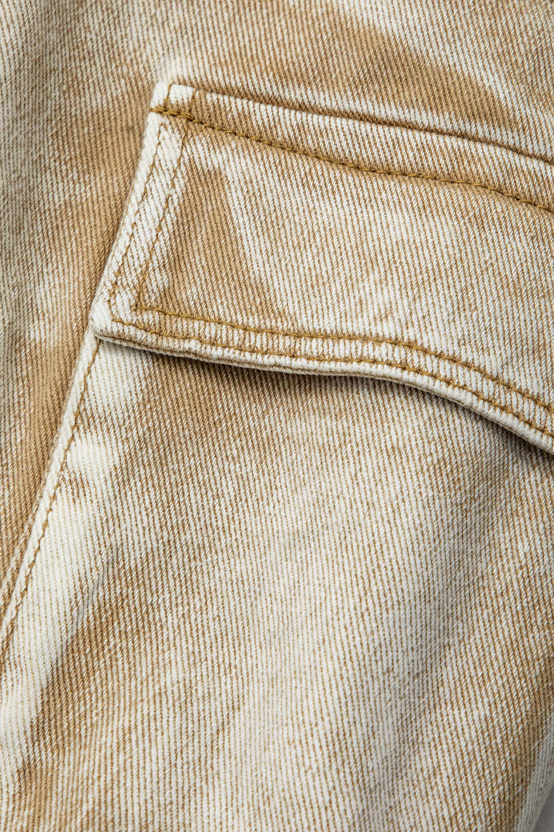 Well Tailored Pants with a Graceful Silhouette