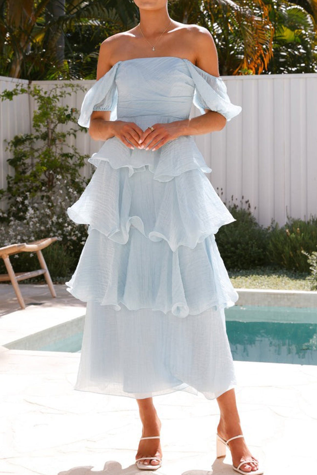 Beautifully Finished Dress in a Timeless Design