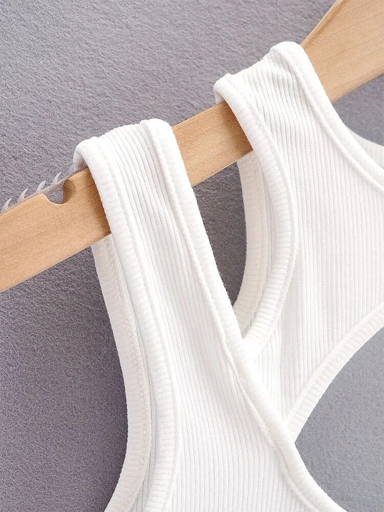 Classic Vintage Top with a Flattering Fit