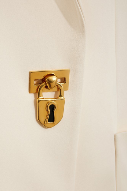 Classic Vintage Garment with a Flattering Fit