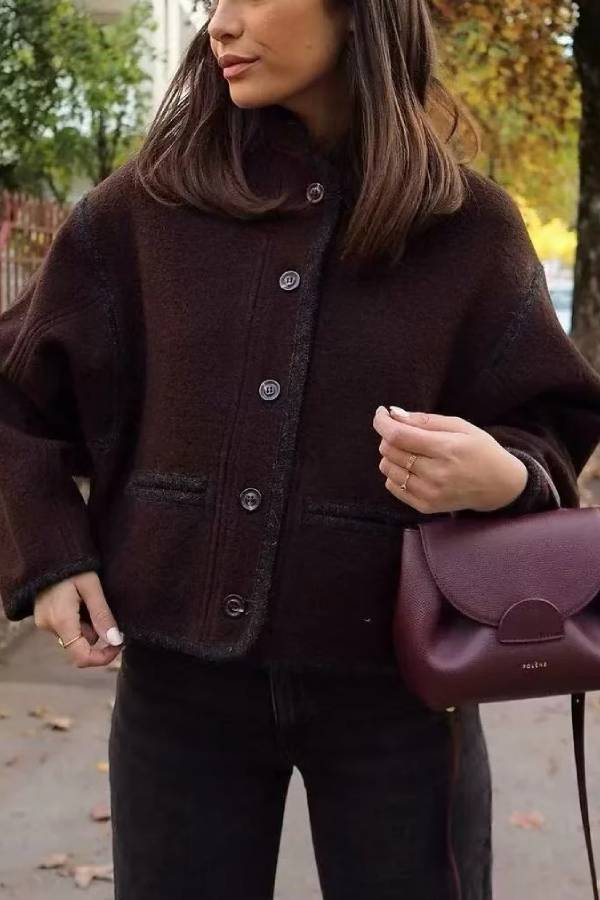 Beautifully Finished Coat in a Timeless Design