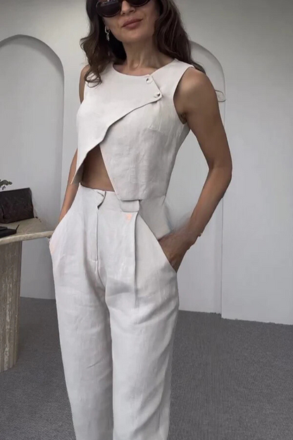 Beautifully Finished Pants in a Timeless Design
