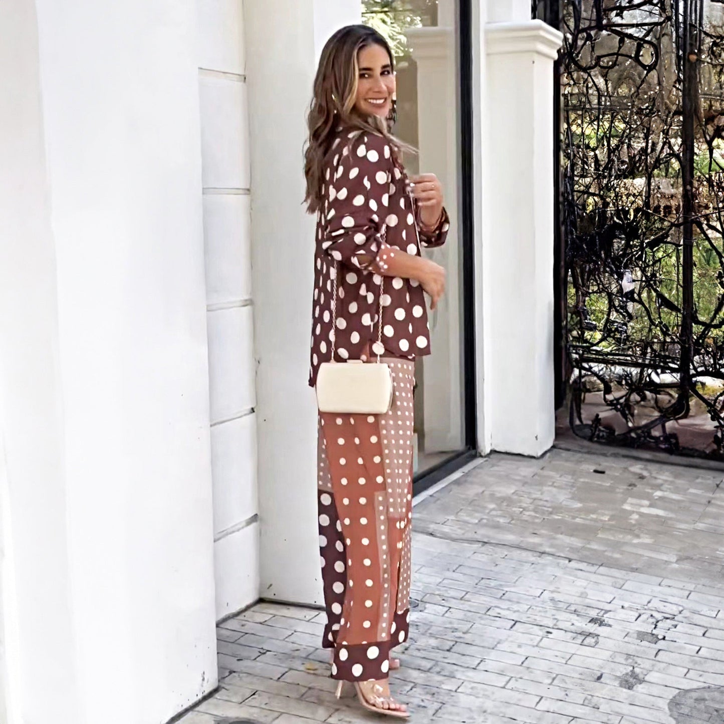 Classic Vintage Pants with a Flattering Fit