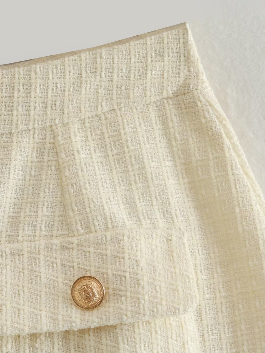 Classic Vintage Coat with a Flattering Fit