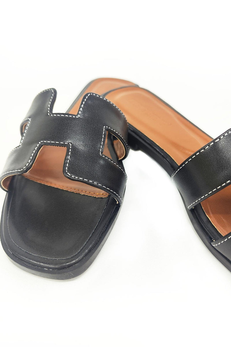 Elegantly Styled Sandals for Everyday Wear