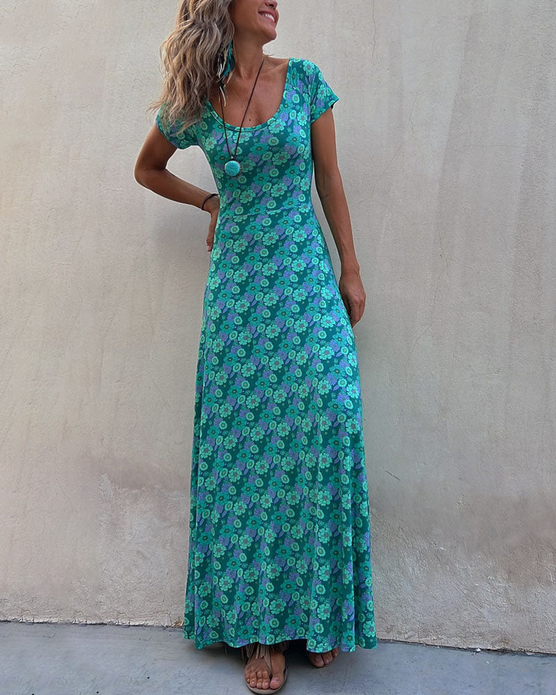 Effortlessly Elegant Dress with a Timeless Design