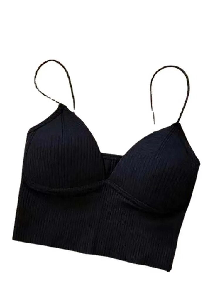 Well Tailored Top with a Graceful Silhouette