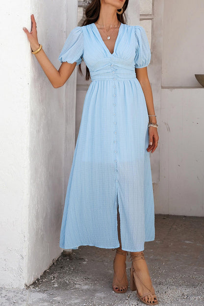 Beautifully Finished Dress in a Timeless Design