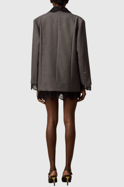 Sophisticated Garment with a Clean Classic Look
