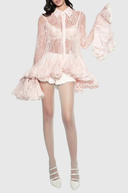 Beautifully Crafted Blouse in a Classic Style