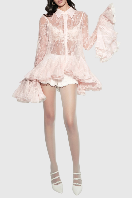 Beautifully Crafted Blouse in a Classic Style