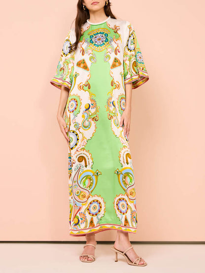 Classic Vintage & Enduringly Stylish Dress
