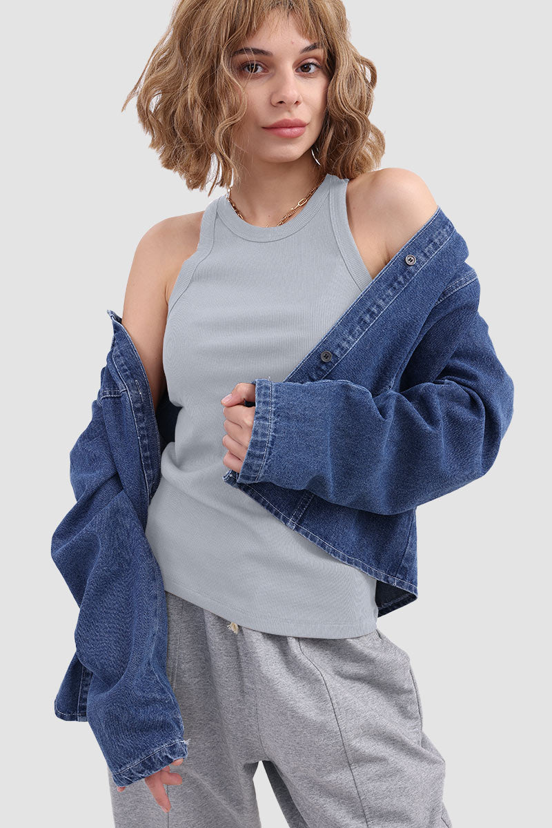 Well Tailored Top with a Graceful Silhouette