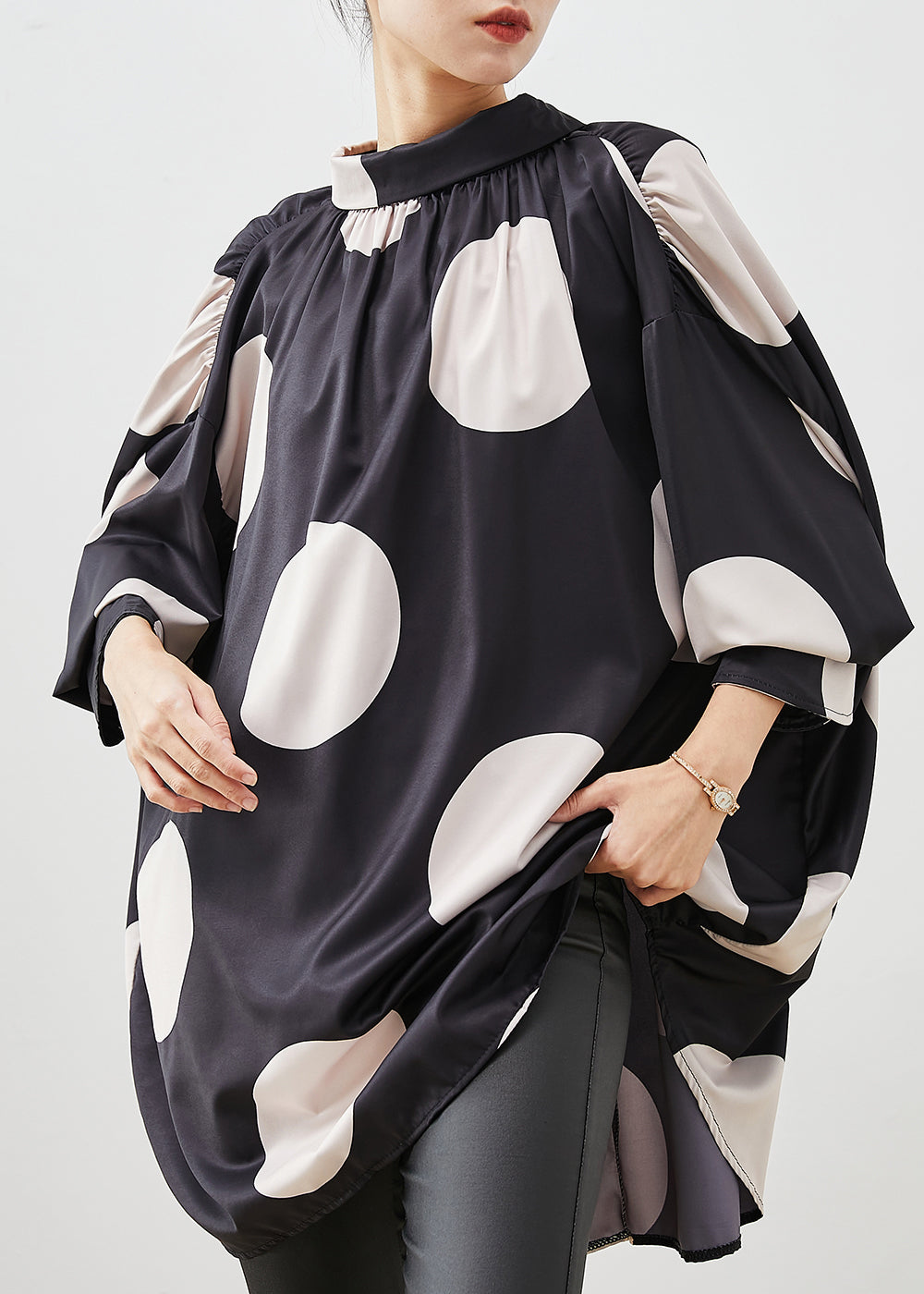 Classic Vintage Shirt with a Flattering Fit