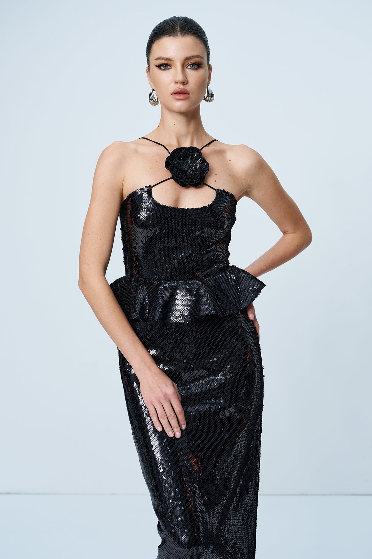 Beautifully Crafted Dress in a Classic Style