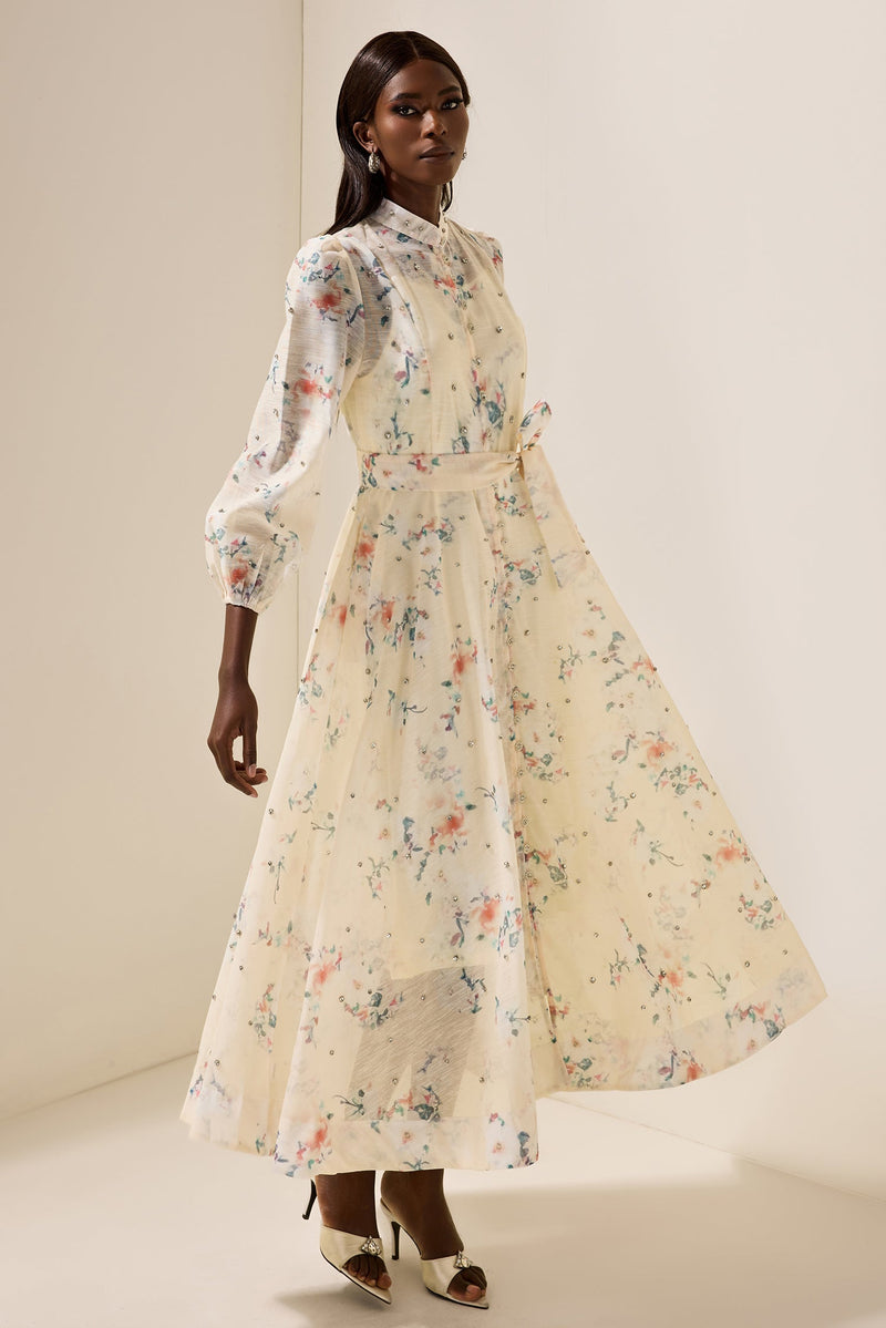 Well Tailored Dress with a Graceful Silhouette