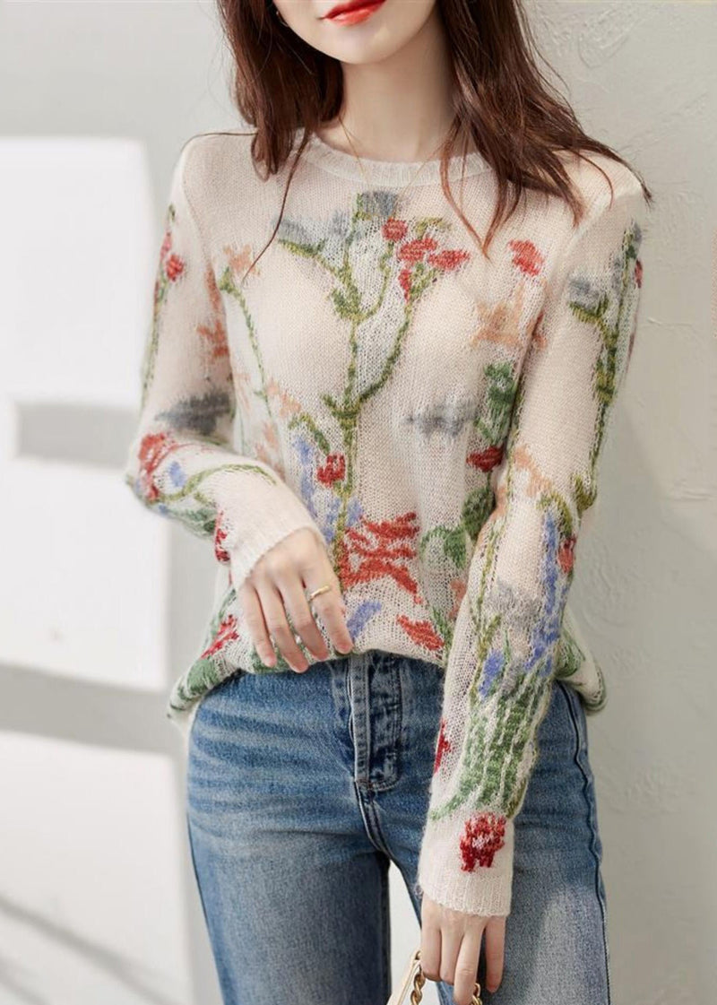 Classic Vintage Sweater with a Flattering Fit