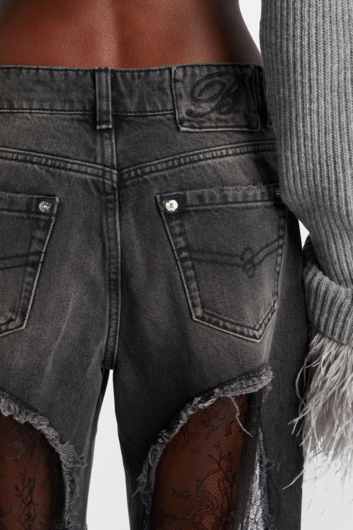 Effortlessly Elegant Garment with a Timeless Design