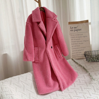 Gracefully Styled Coat for Any Occasion