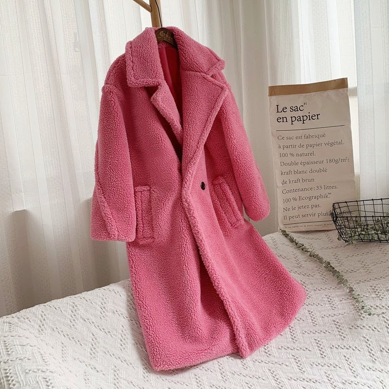 Gracefully Styled Coat for Any Occasion