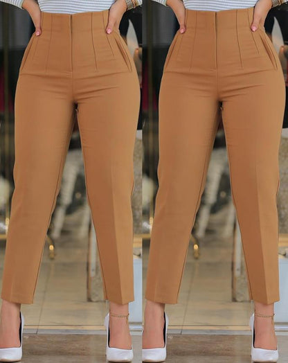 Effortlessly Elegant Trousers with a Timeless Design