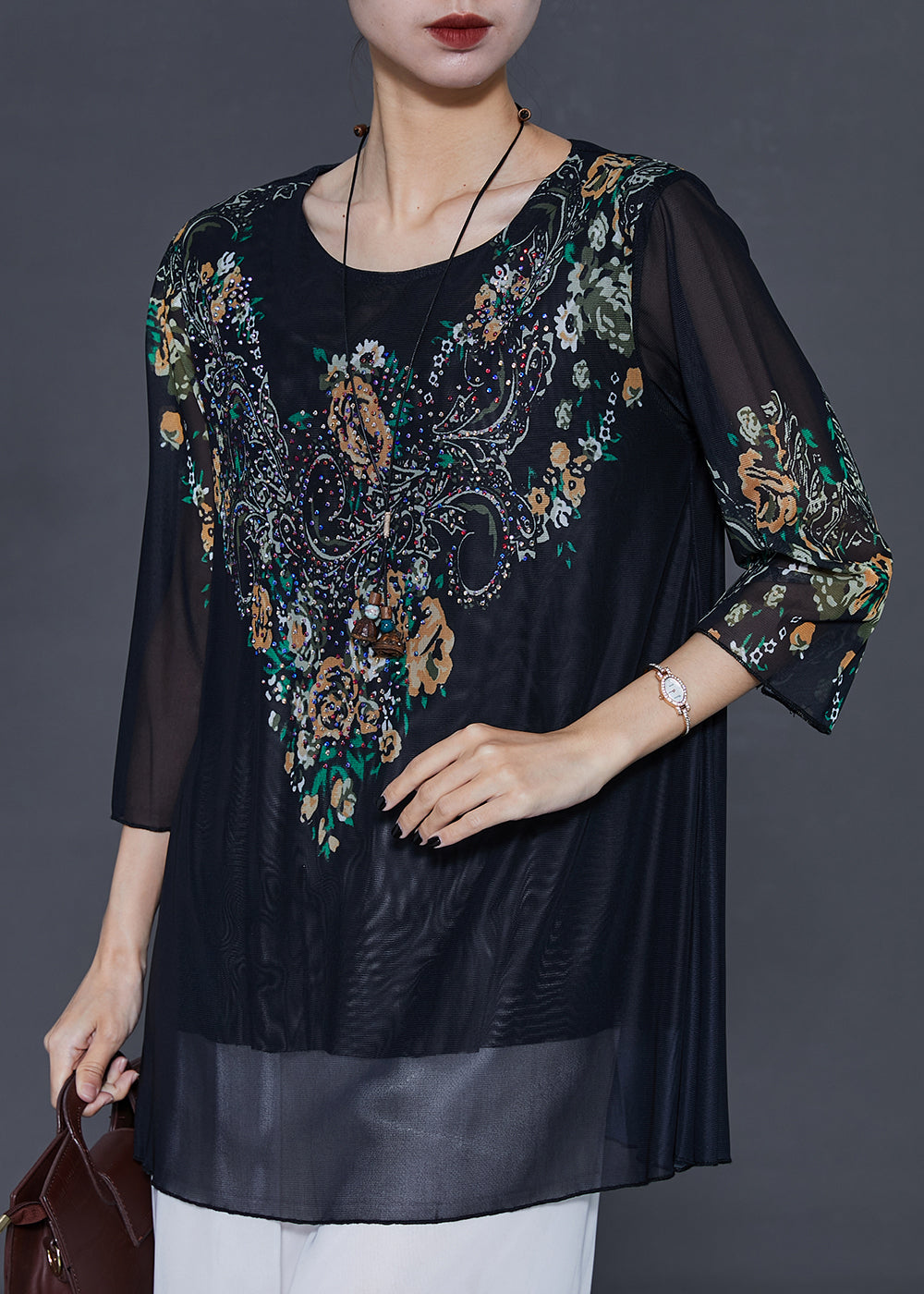 Elegantly Styled Blouse for Everyday Wear