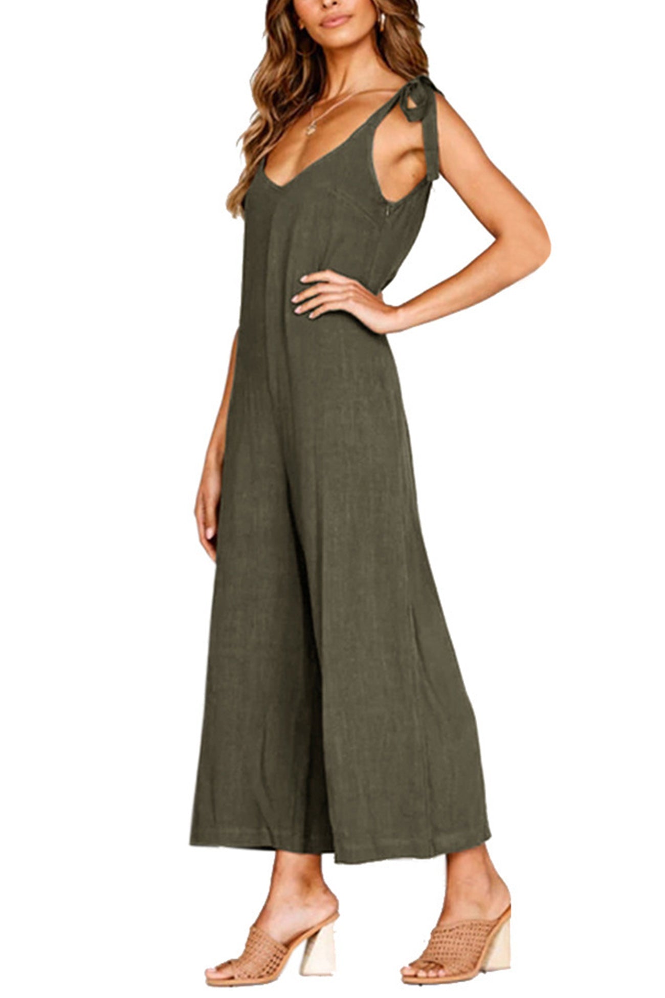 Effortlessly Elegant Garment with a Timeless Design