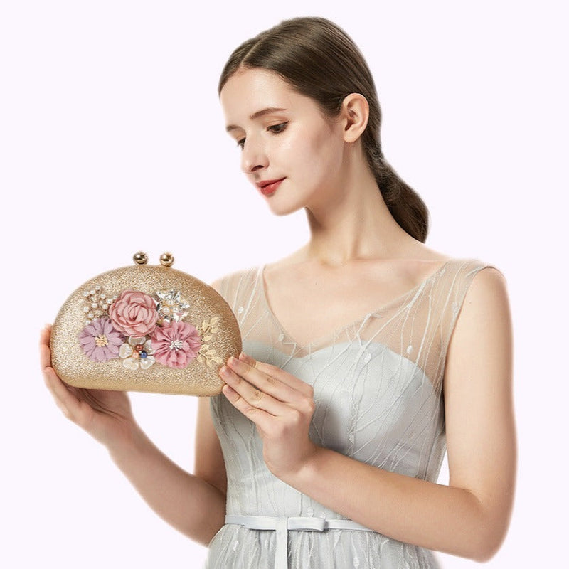 Polished Bag with an Effortless Classic Look