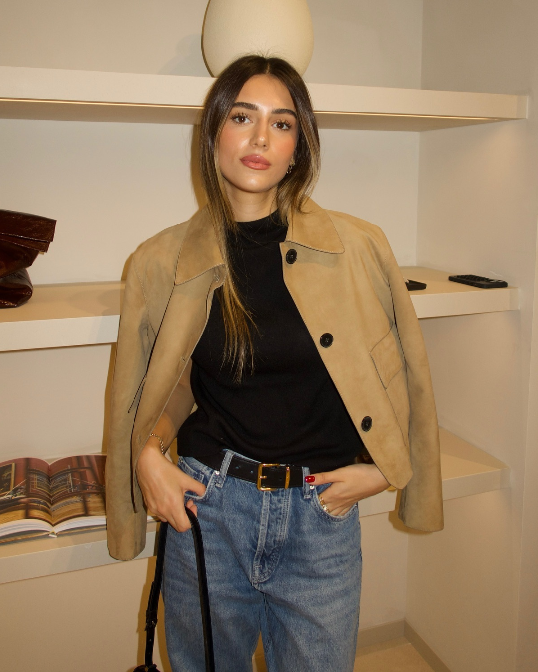 Well Tailored Jacket with a Graceful Silhouette