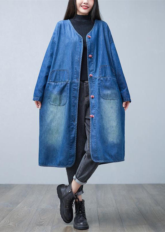Beautifully Finished Coat in a Timeless Design