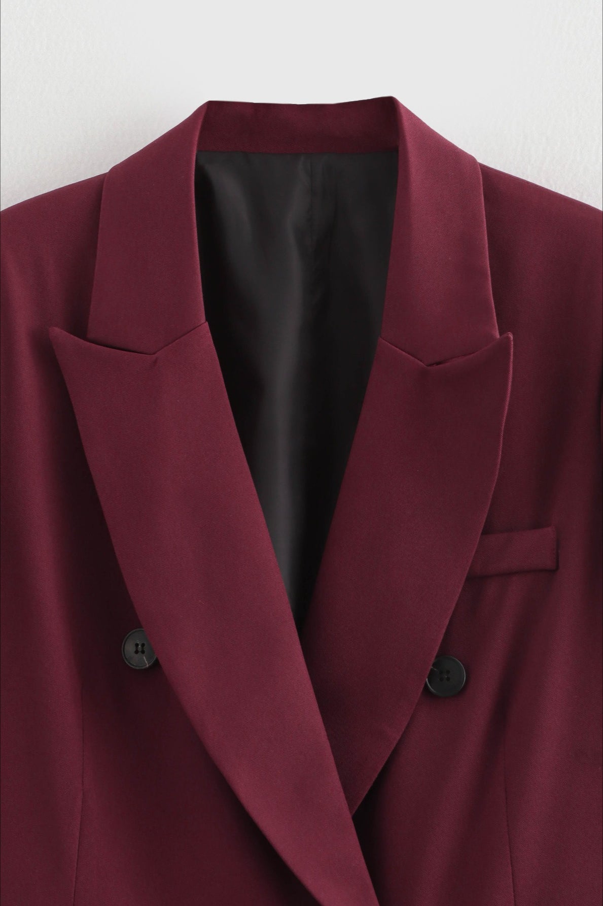 Beautifully Finished Garment in a Timeless Design