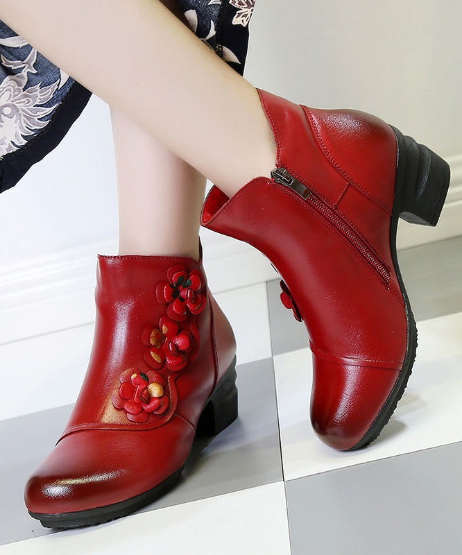 Well Tailored Boots with a Graceful Silhouette