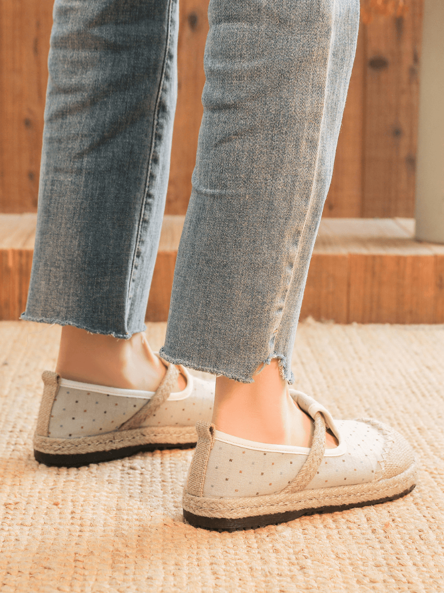 Sophisticated Garment with a Clean Classic Look