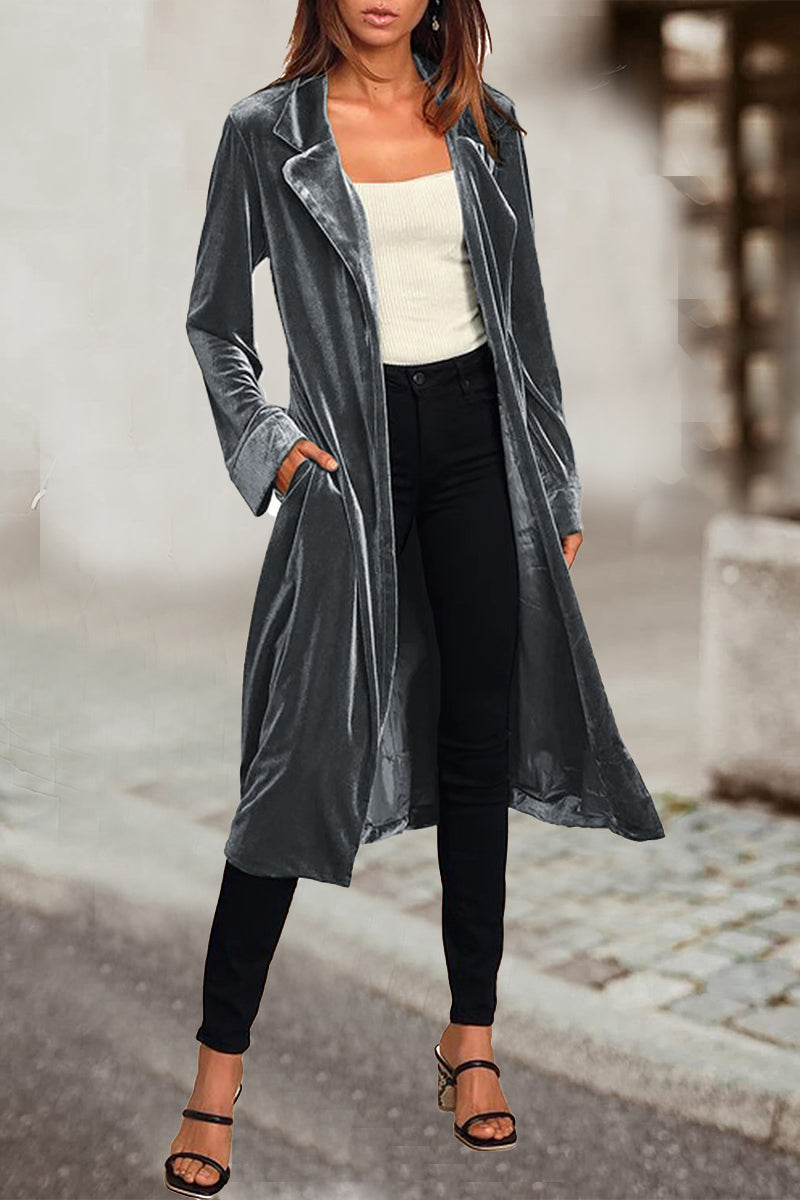 Effortlessly Elegant Garment with a Timeless Design