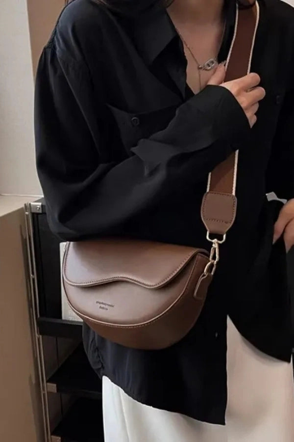 A Vintage Style Bag with Delicate Timeless Details