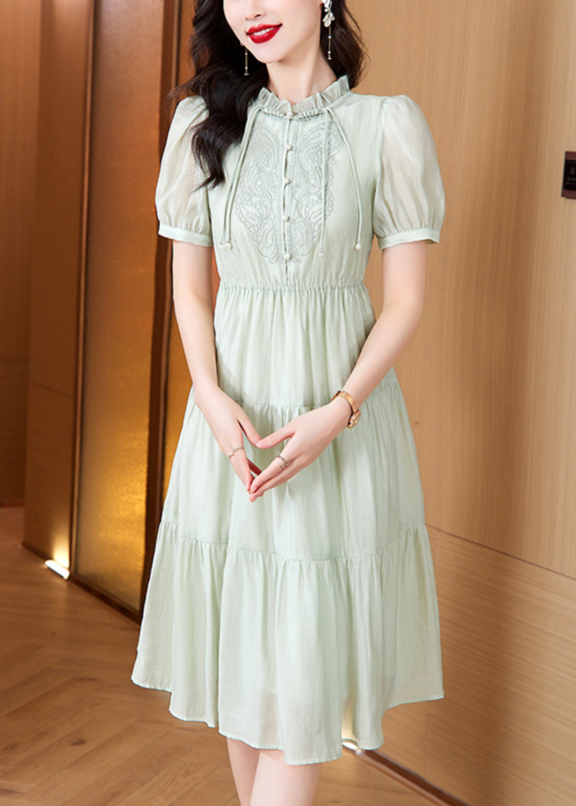 Classic Vintage & Enduringly Stylish Dress