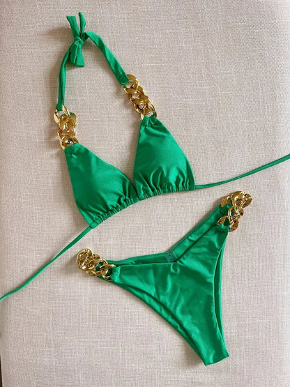 Well Tailored Swimsuit with a Graceful Silhouette