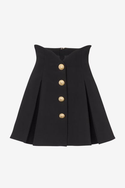 Well Tailored Garment with a Graceful Silhouette