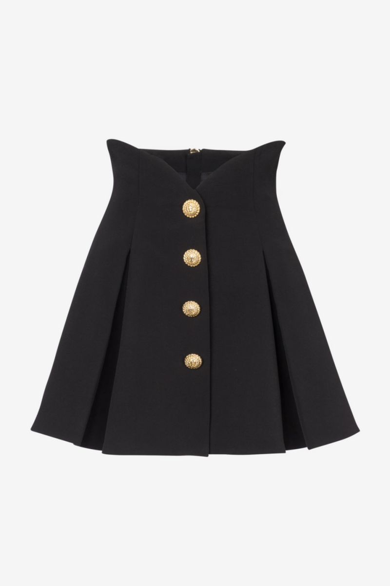 Well Tailored Garment with a Graceful Silhouette