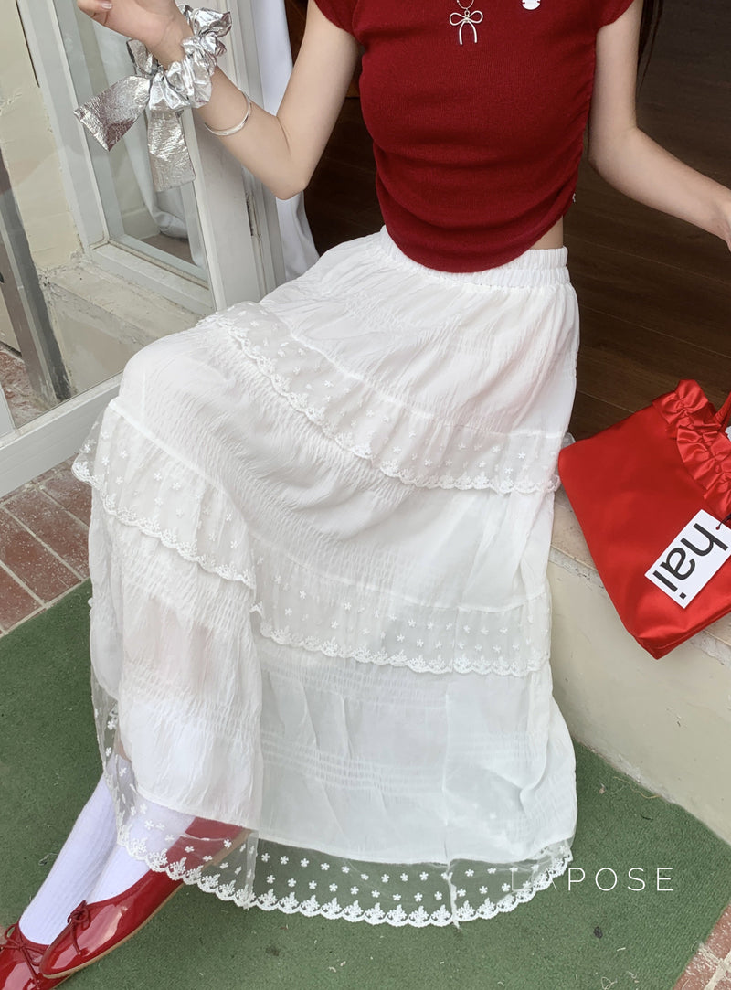 Effortlessly Elegant Garment with a Timeless Design