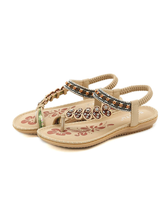 Well Tailored Sandals with a Graceful Silhouette