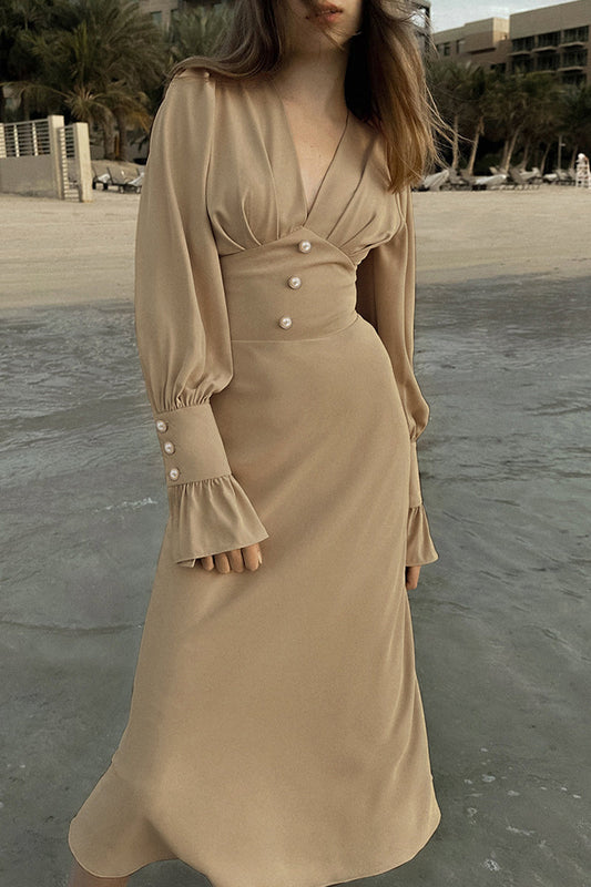 Classic Vintage & Enduringly Stylish Dress