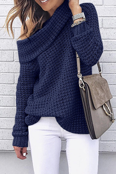 Well Tailored Sweater with a Graceful Silhouette